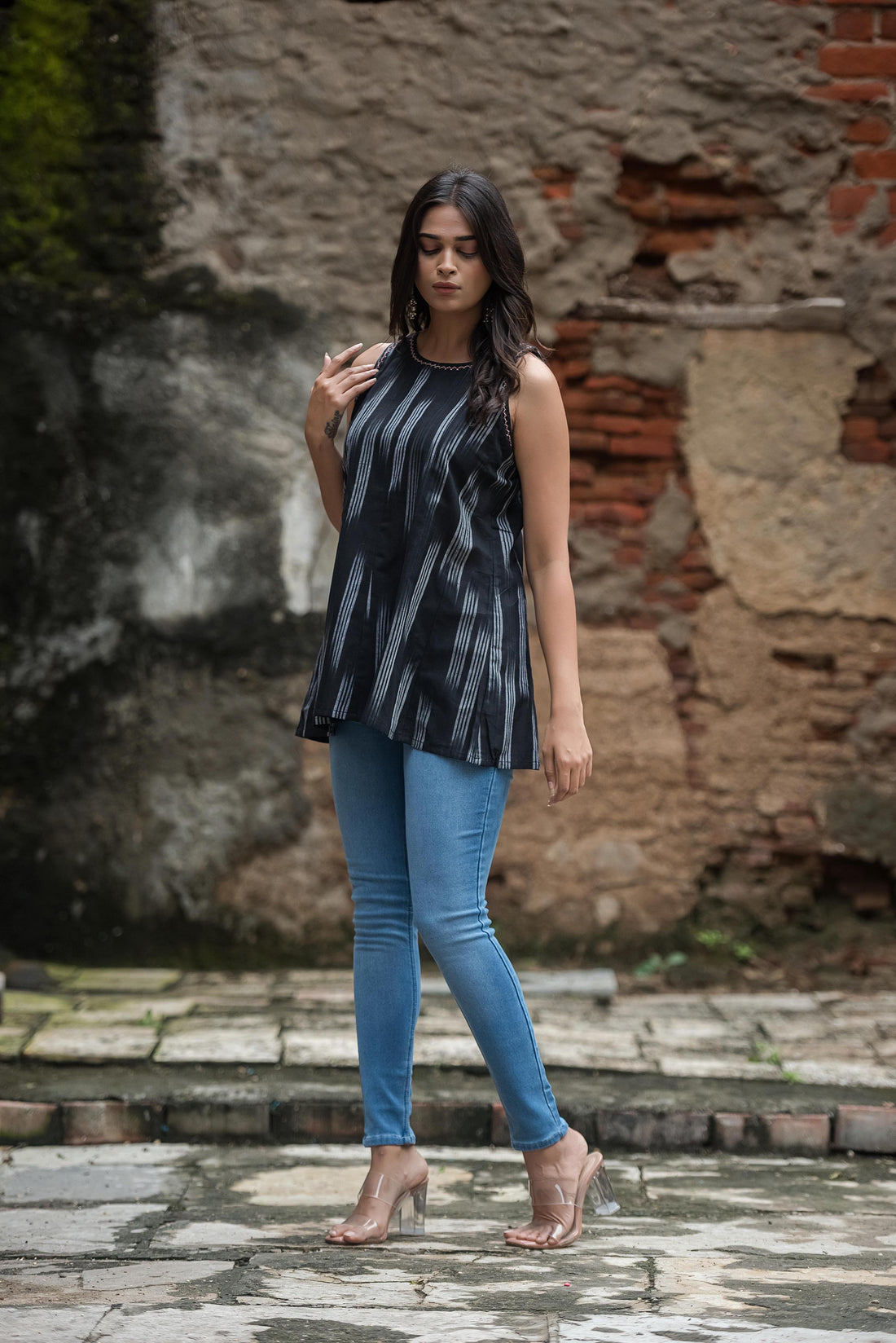 Black Colour 12 Kali haulter Short Kurti