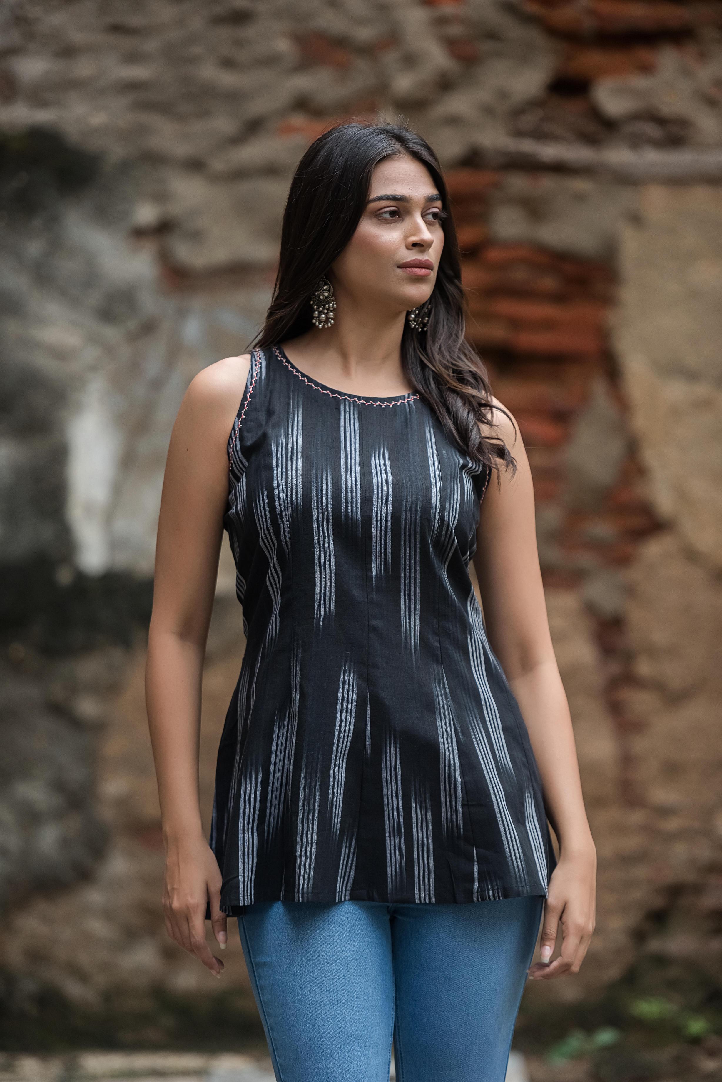 Black Colour 12 Kali haulter Short Kurti