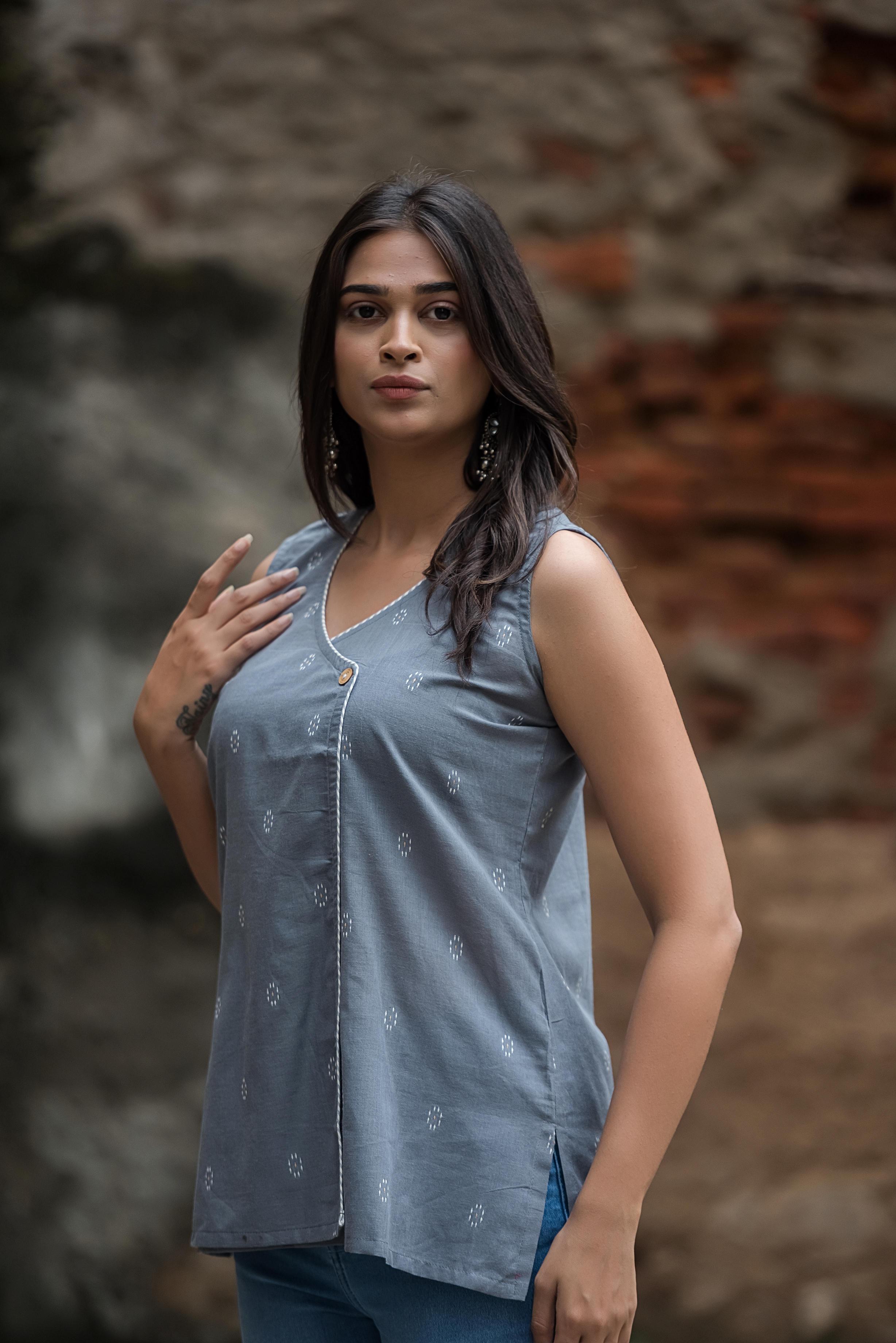 Light Grey Cotton Dobby Sleeveless Overlap Short Top