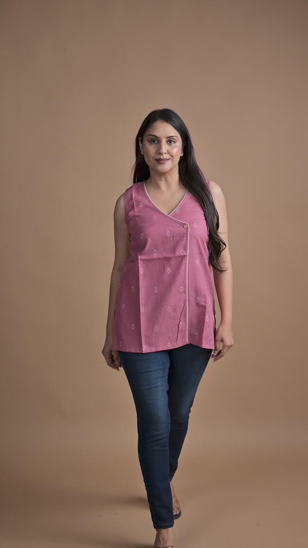 Light pink Cotton Dobby Sleeveless Overlap Short kurti